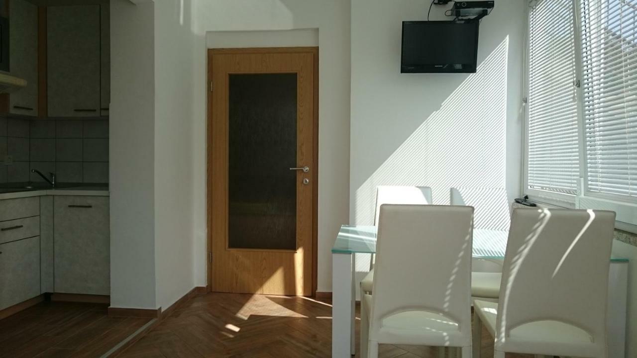 Apartments Vila Tisa Мали-Лошинь Экстерьер фото