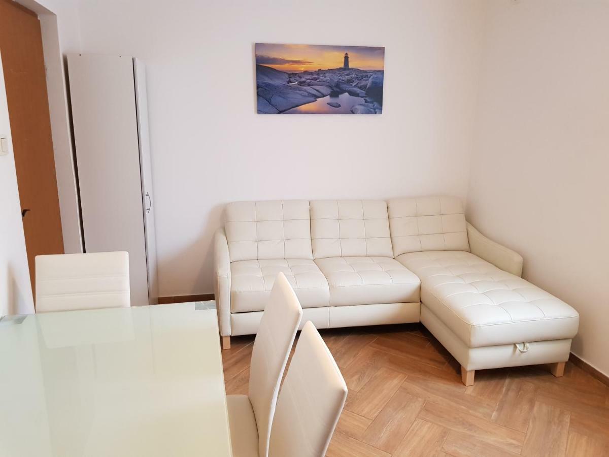 Apartments Vila Tisa Мали-Лошинь Экстерьер фото