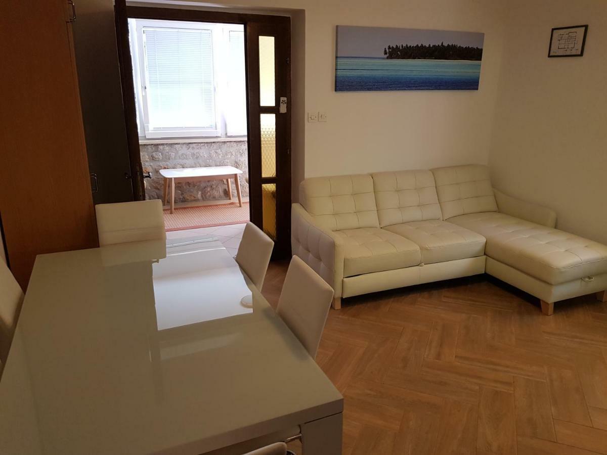 Apartments Vila Tisa Мали-Лошинь Экстерьер фото